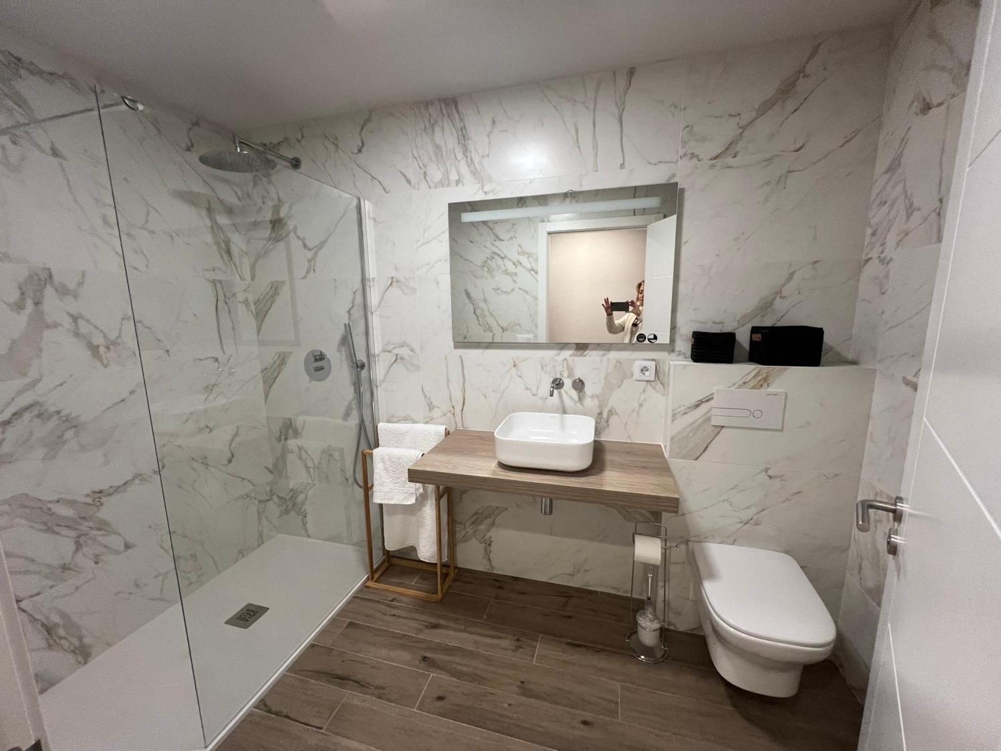 Vivienda Ronda Muralla A Estrenar Daire Lugo Dış mekan fotoğraf