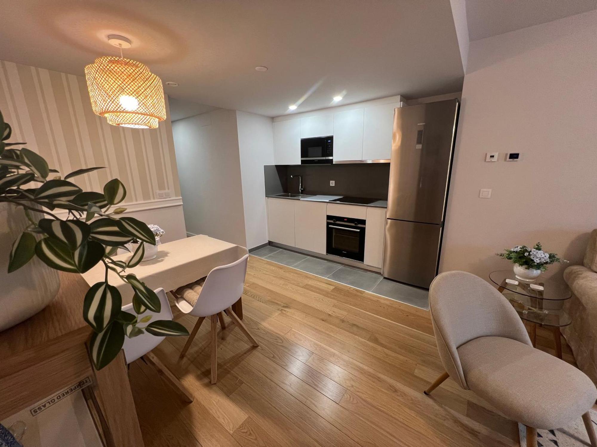 Vivienda Ronda Muralla A Estrenar Daire Lugo Dış mekan fotoğraf